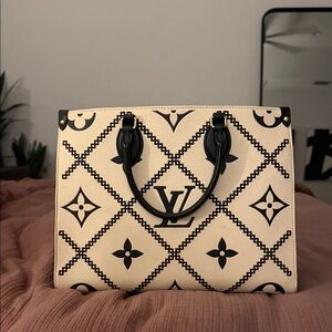 Louis Vuitton Cream & Black Monogram Tote